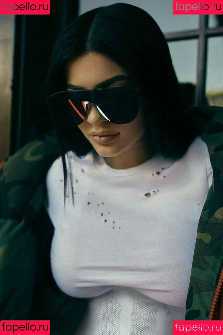 Kylie Jenner Onlyfans Photo Gallery 