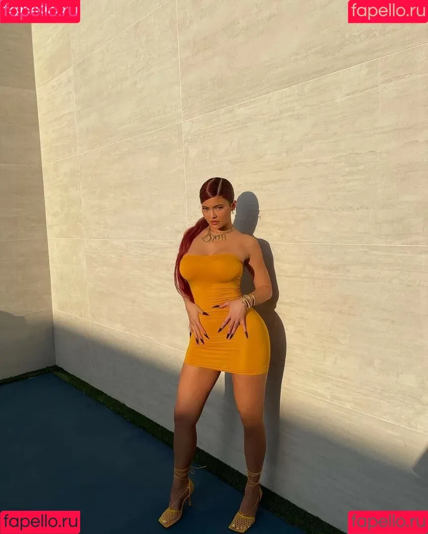 Kylie Jenner Onlyfans Photo Gallery 