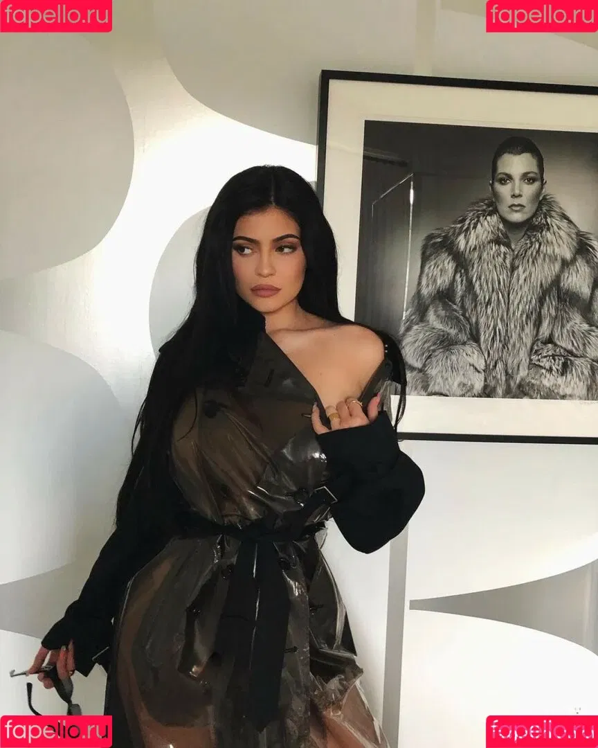 Kylie Jenner Onlyfans Photo Gallery 