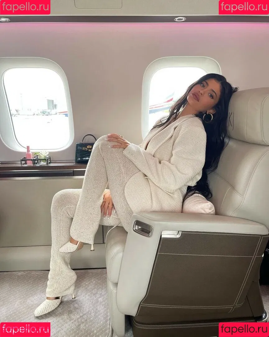 Kylie Jenner Onlyfans Photo Gallery 