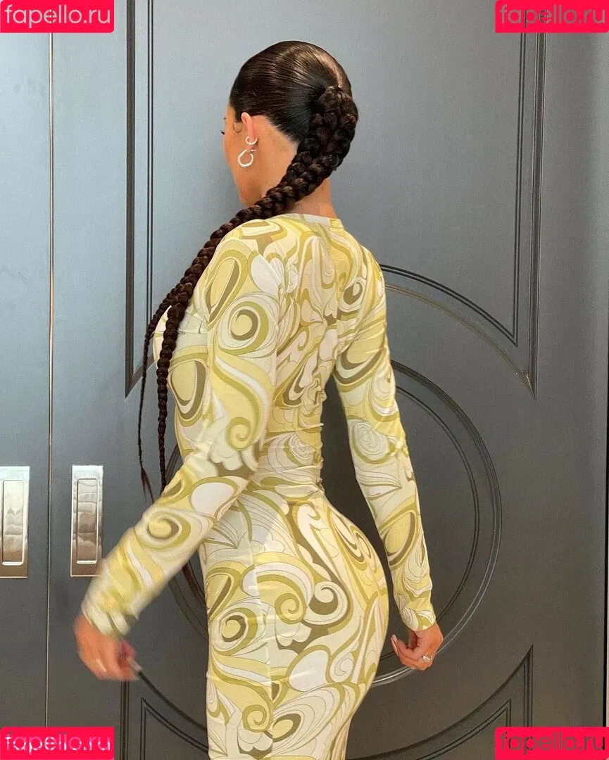 Kylie Jenner Onlyfans Photo Gallery 