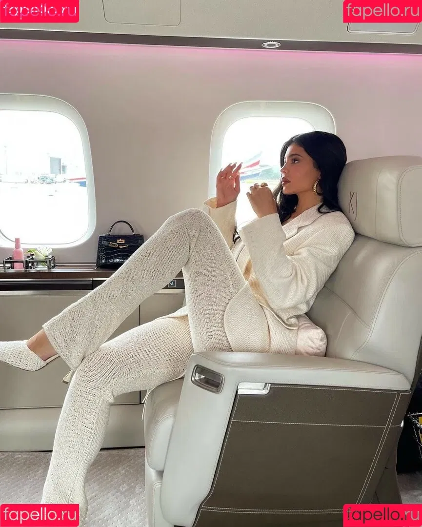 Kylie Jenner Onlyfans Photo Gallery 