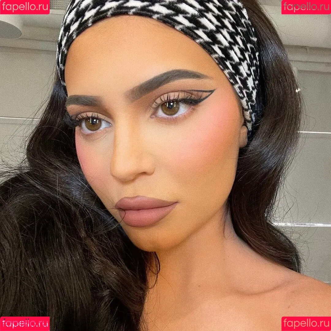 Kylie Jenner Onlyfans Photo Gallery 