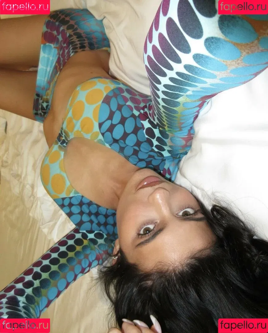 Kylie Jenner Onlyfans Photo Gallery 