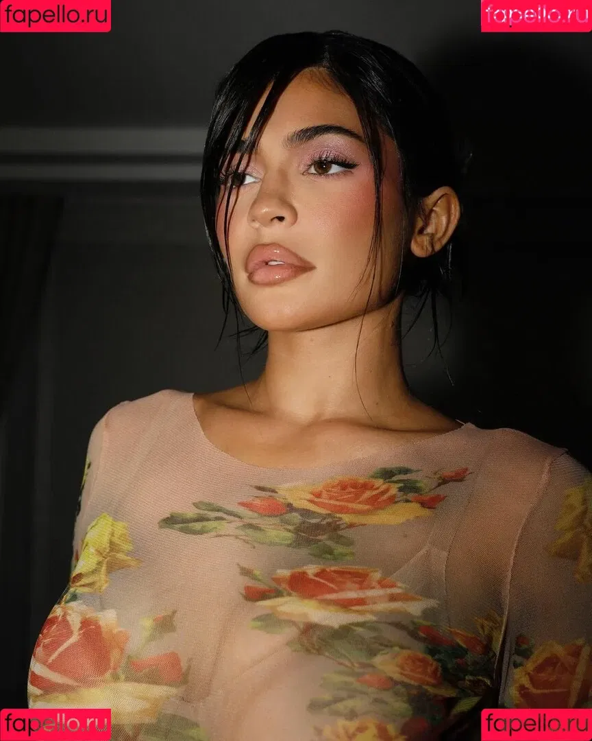 Kylie Jenner Onlyfans Photo Gallery 