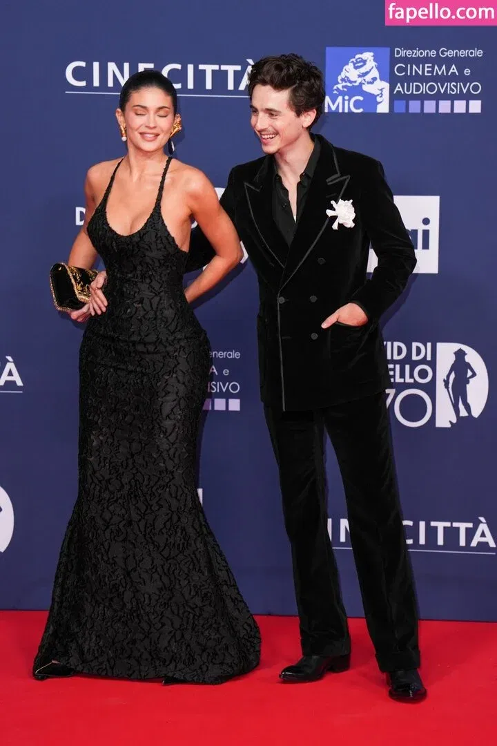 Kylie Jenner Onlyfans Photo Gallery 