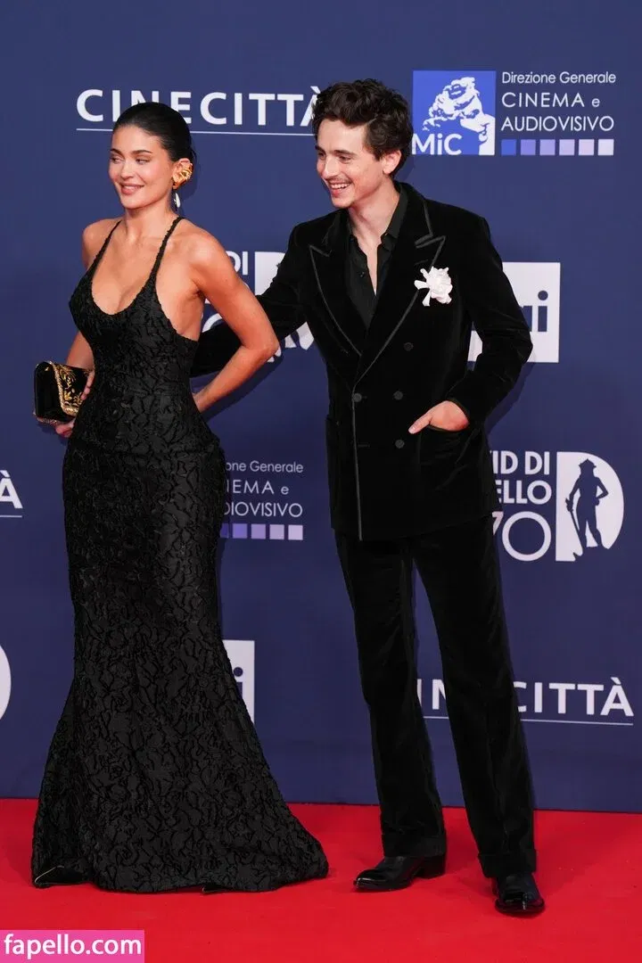 Kylie Jenner Onlyfans Photo Gallery 