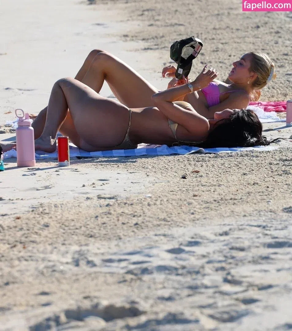 Kylie Jenner Onlyfans Photo Gallery 