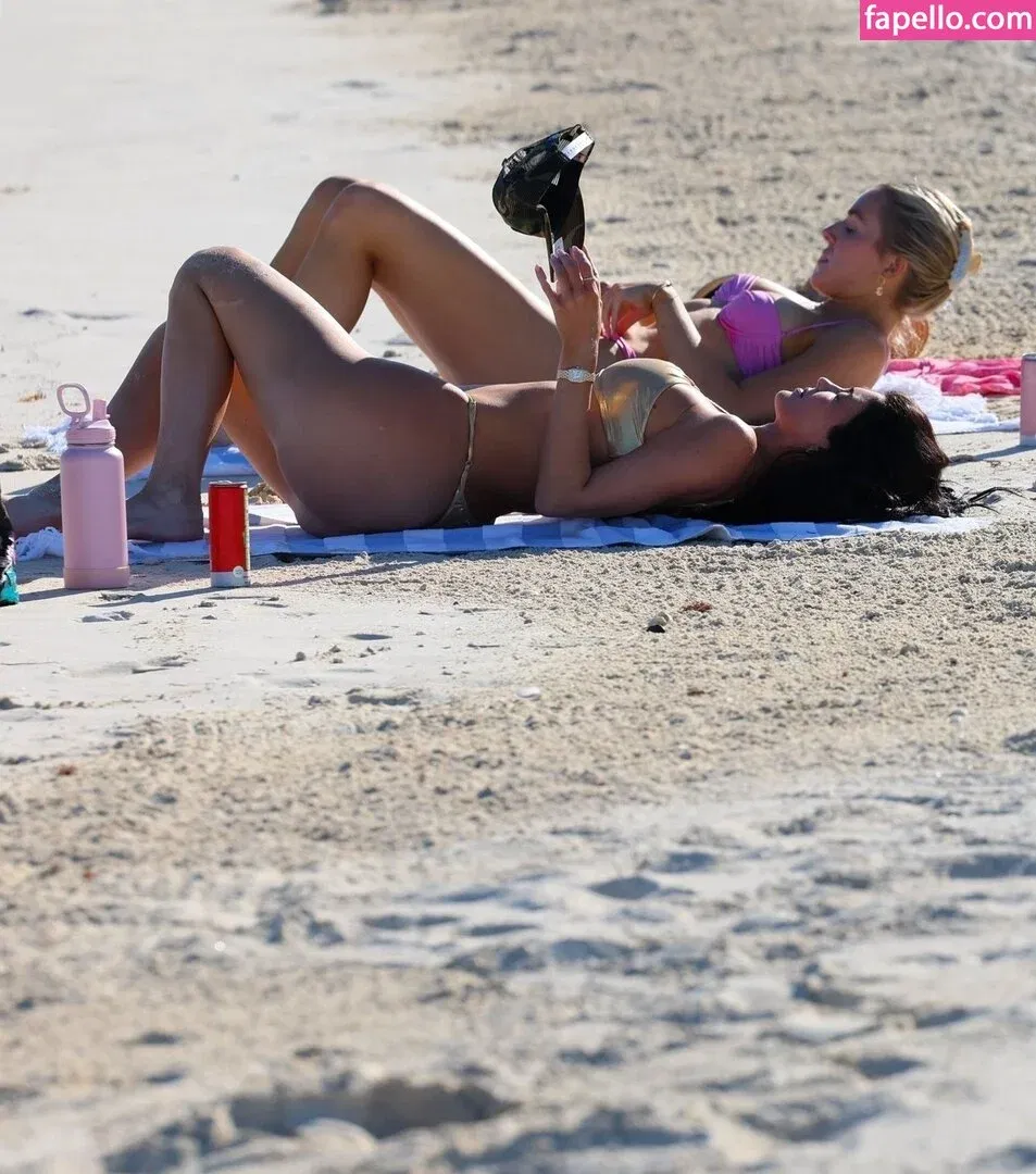 Kylie Jenner Onlyfans Photo Gallery 