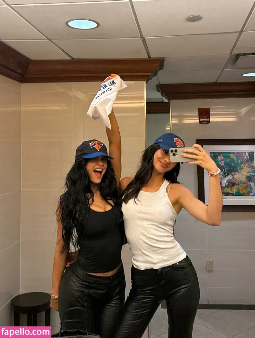 Kylie Jenner Onlyfans Photo Gallery 