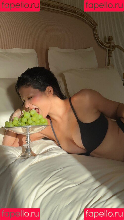 Kylie Jenner Onlyfans Photo Gallery 