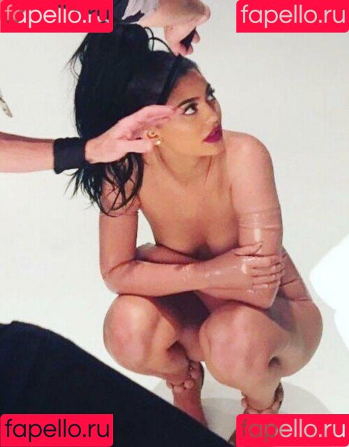 Kylie Jenner Onlyfans Photo Gallery 