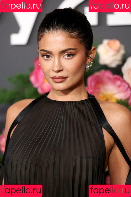 Kylie Jenner Onlyfans Photo Gallery 