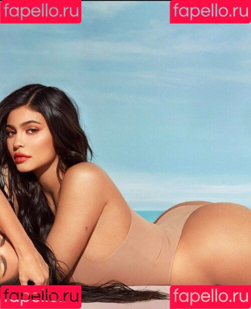 Kylie Jenner Onlyfans Photo Gallery 