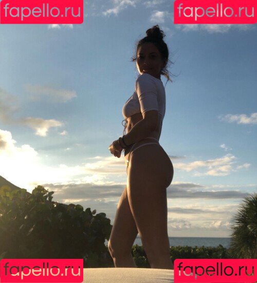 Olivia Munn Onlyfans Photo Gallery 