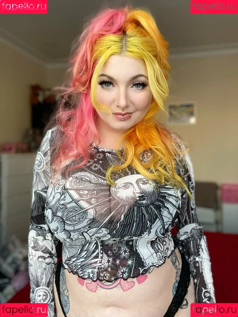 nayrusuicide Onlyfans Photo Gallery 