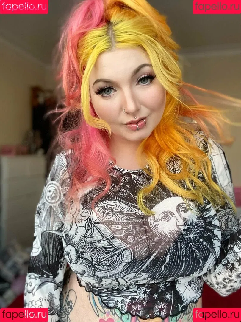nayrusuicide Onlyfans Photo Gallery 