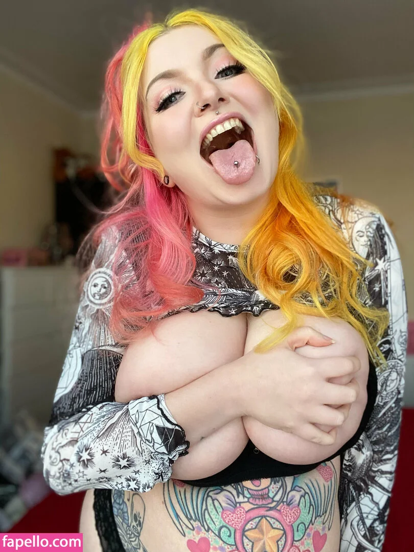 nayrusuicide Onlyfans Photo Gallery 
