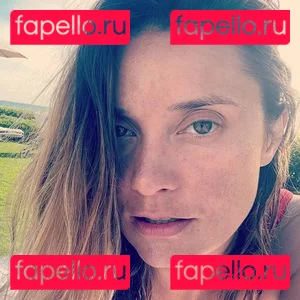 Spencer Grammer Onlyfans Photo Gallery 