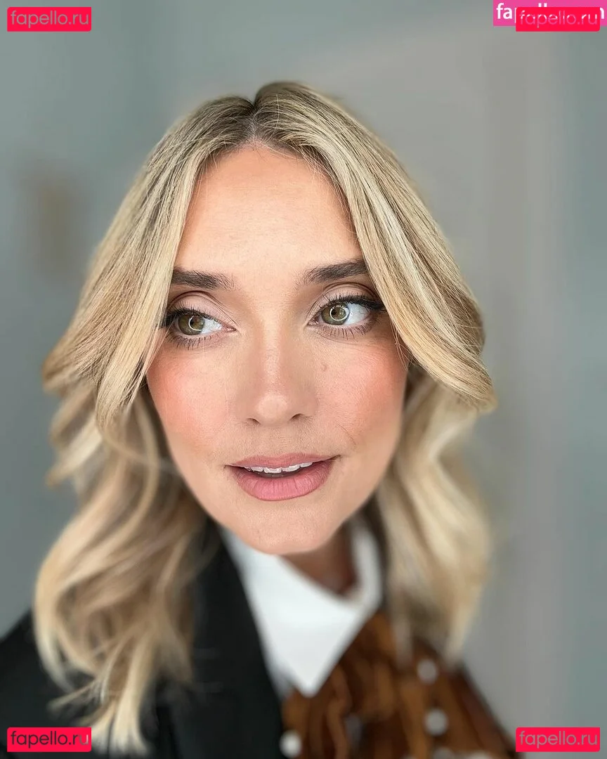 Spencer Grammer Onlyfans Photo Gallery 