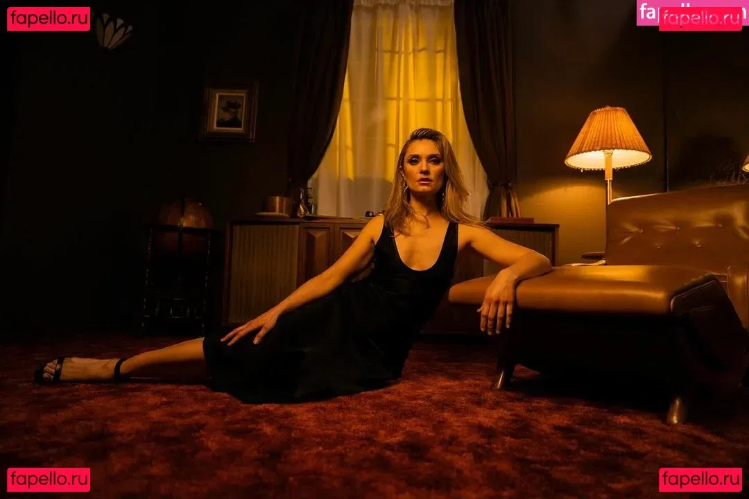 Spencer Grammer Onlyfans Photo Gallery 