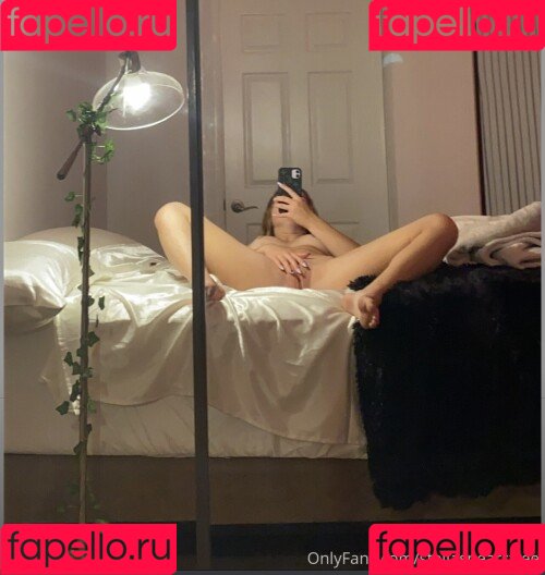 Stellaspears Onlyfans Photo Gallery 