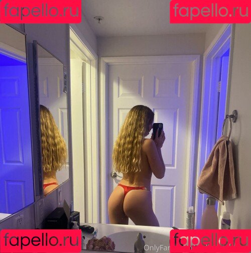 Stellaspears Onlyfans Photo Gallery 