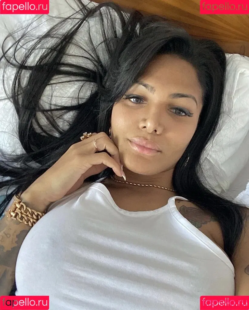 Krissttal Ruizz Onlyfans Photo Gallery 