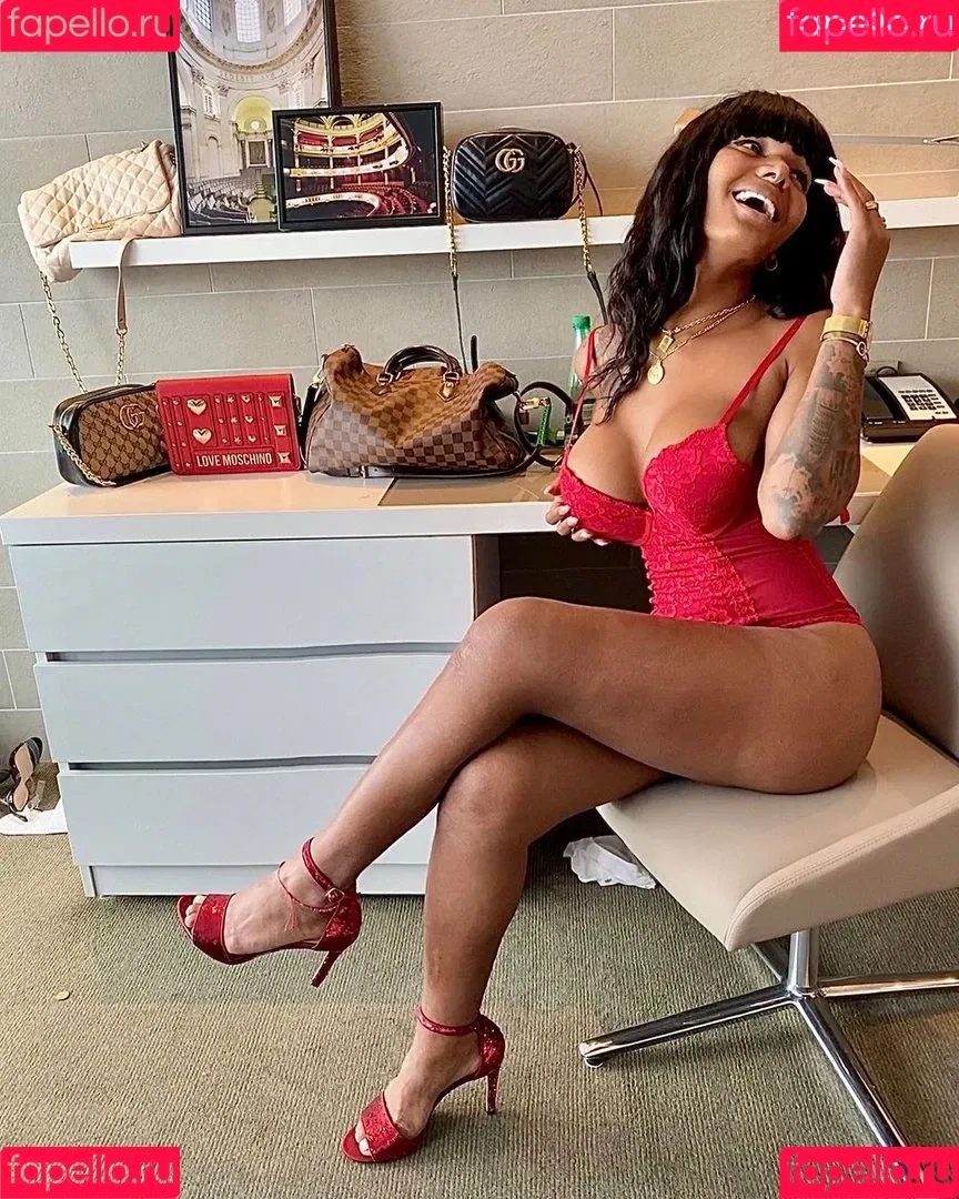 Krissttal Ruizz Onlyfans Photo Gallery 
