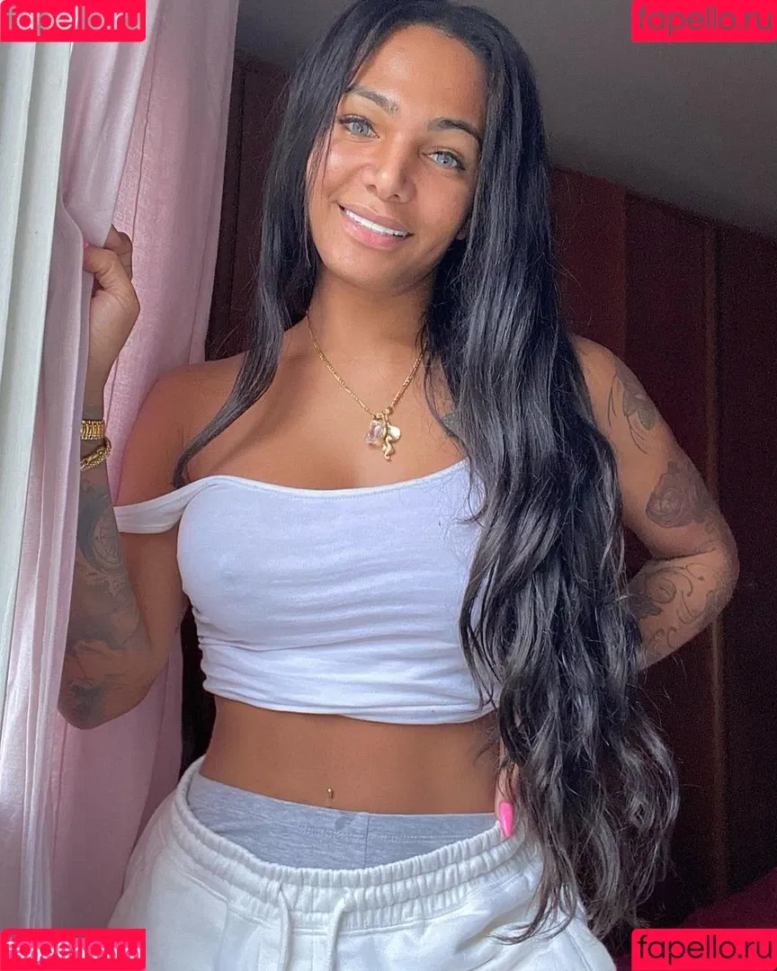 Krissttal Ruizz Onlyfans Photo Gallery 