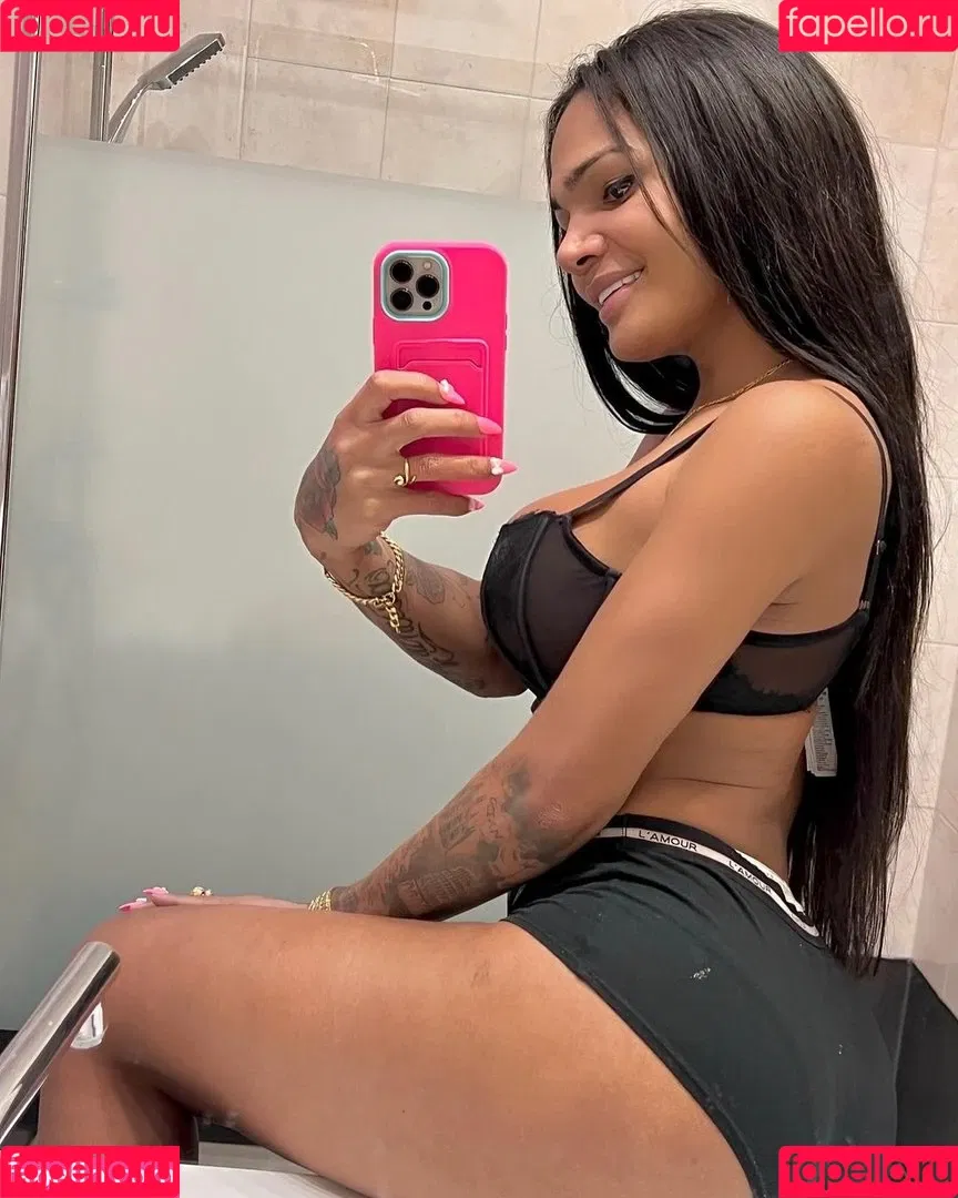 Krissttal Ruizz Onlyfans Photo Gallery 
