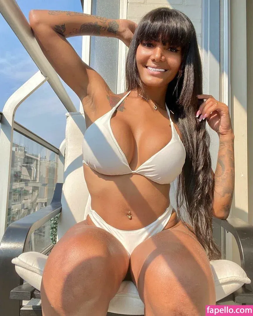 Krissttal Ruizz Onlyfans Photo Gallery 