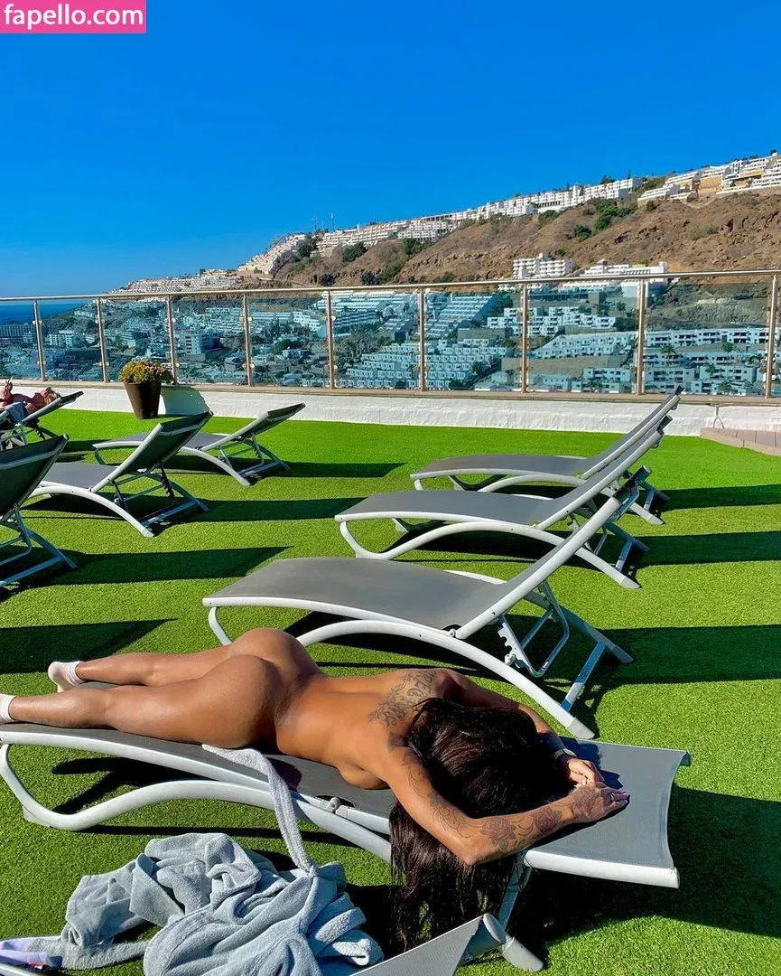 Krissttal Ruizz Onlyfans Photo Gallery 