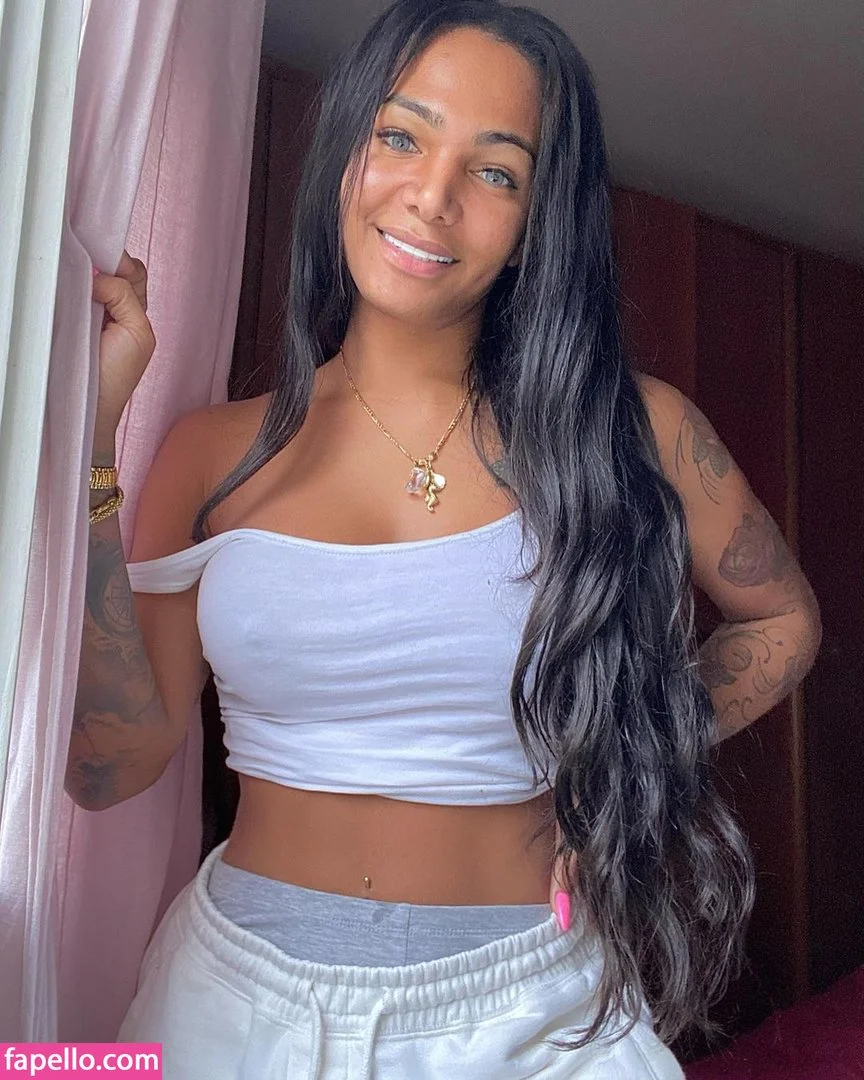 Krissttal Ruizz Onlyfans Photo Gallery 