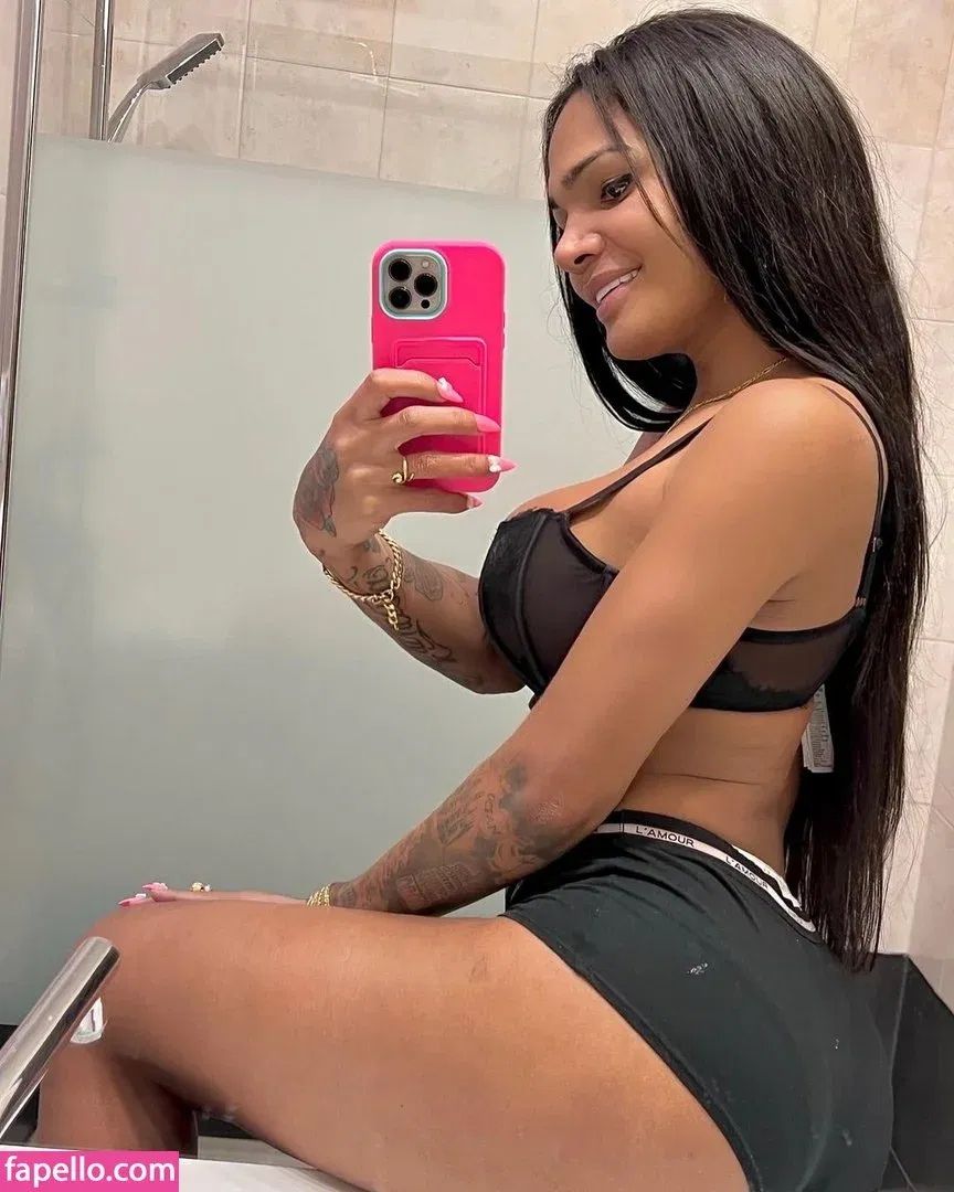 Krissttal Ruizz Onlyfans Photo Gallery 