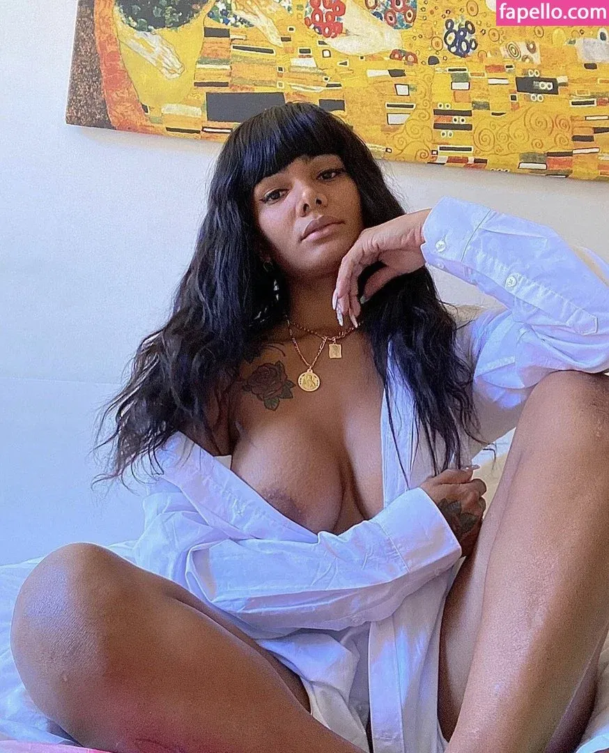 Krissttal Ruizz Onlyfans Photo Gallery 