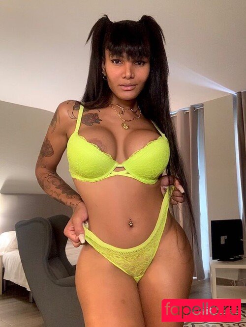 Krissttal Ruizz Nude Onlyfans Photo 14
