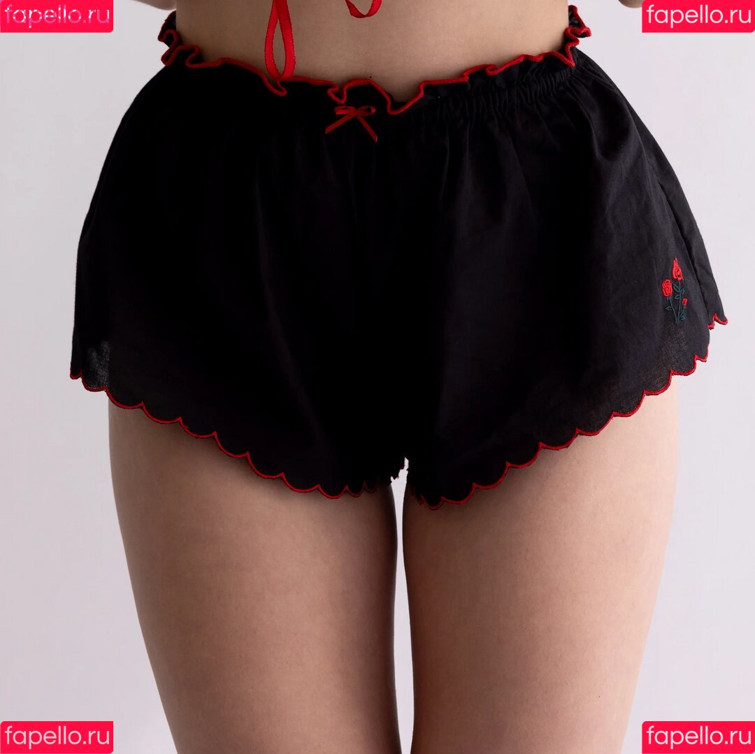 caterpillareyebrow Onlyfans Photo Gallery 