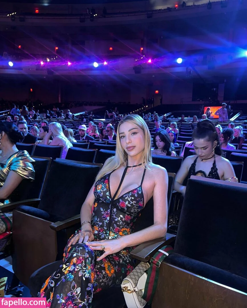 Azul Hermosa Onlyfans Photo Gallery 