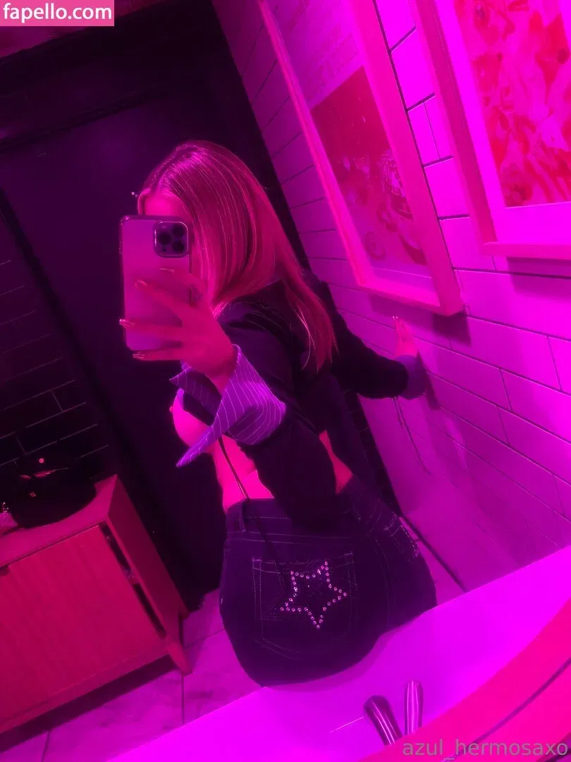 Azul Hermosa Onlyfans Photo Gallery 