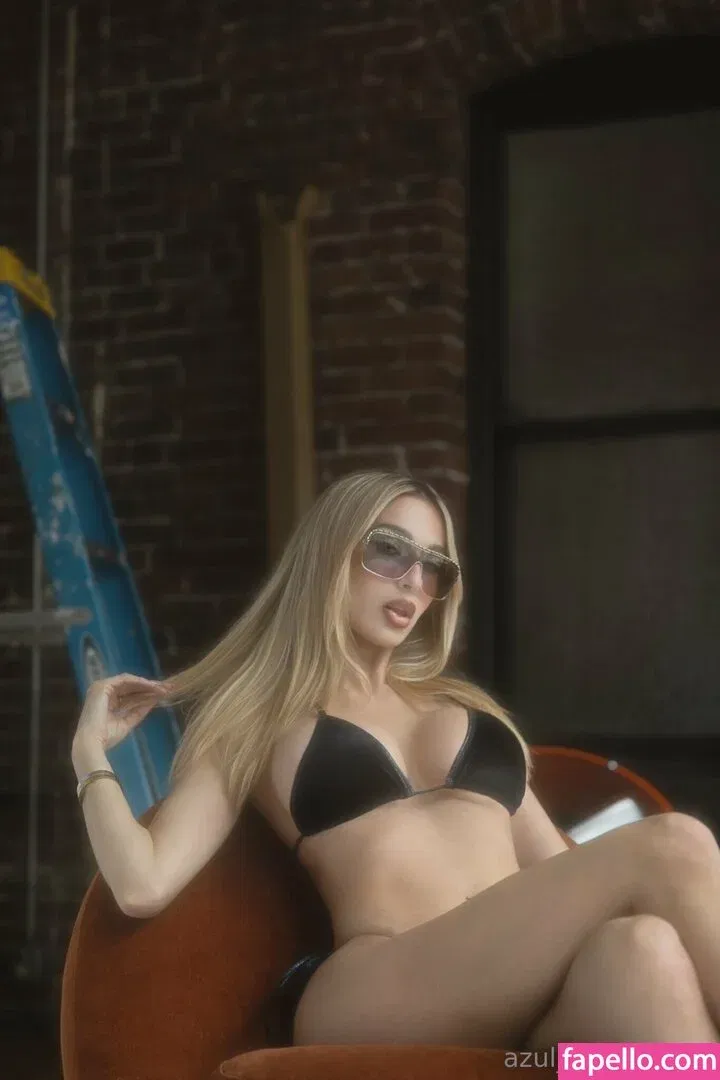 Azul Hermosa Onlyfans Photo Gallery 