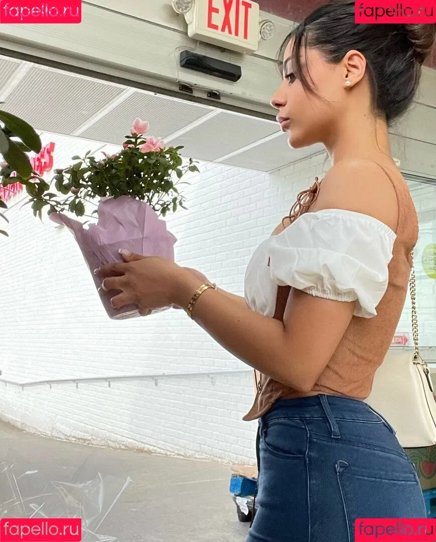 Dinaskha Onlyfans Photo Gallery 