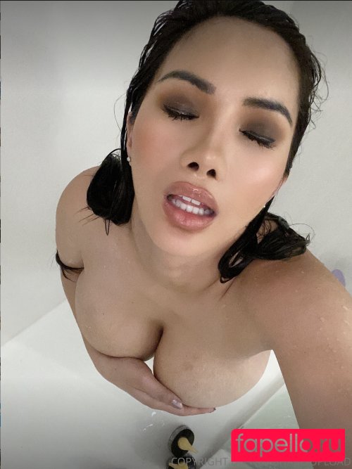 Xena Kai Nude Onlyfans Photo 11