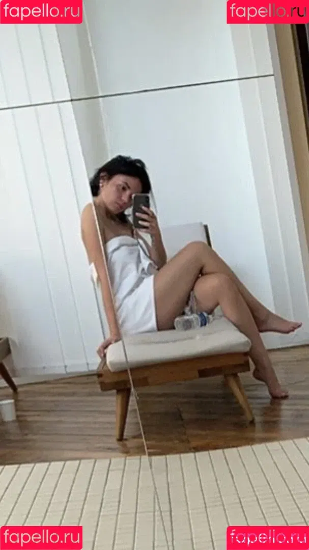 Agathe Auproux Onlyfans Photo Gallery 
