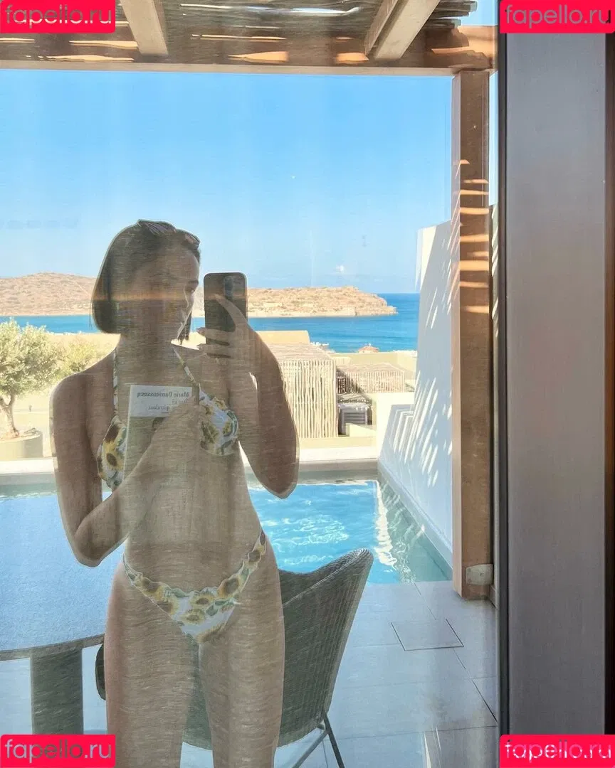 Agathe Auproux Onlyfans Photo Gallery 