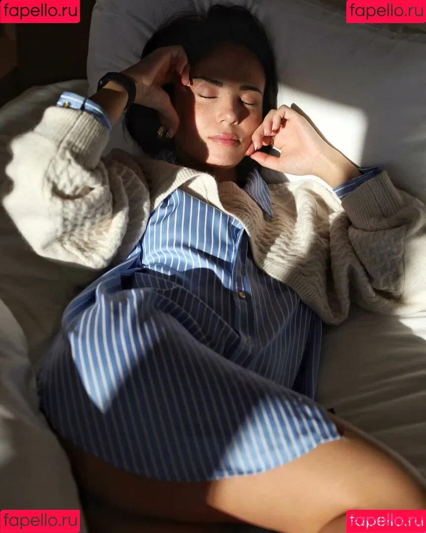 Agathe Auproux Onlyfans Photo Gallery 