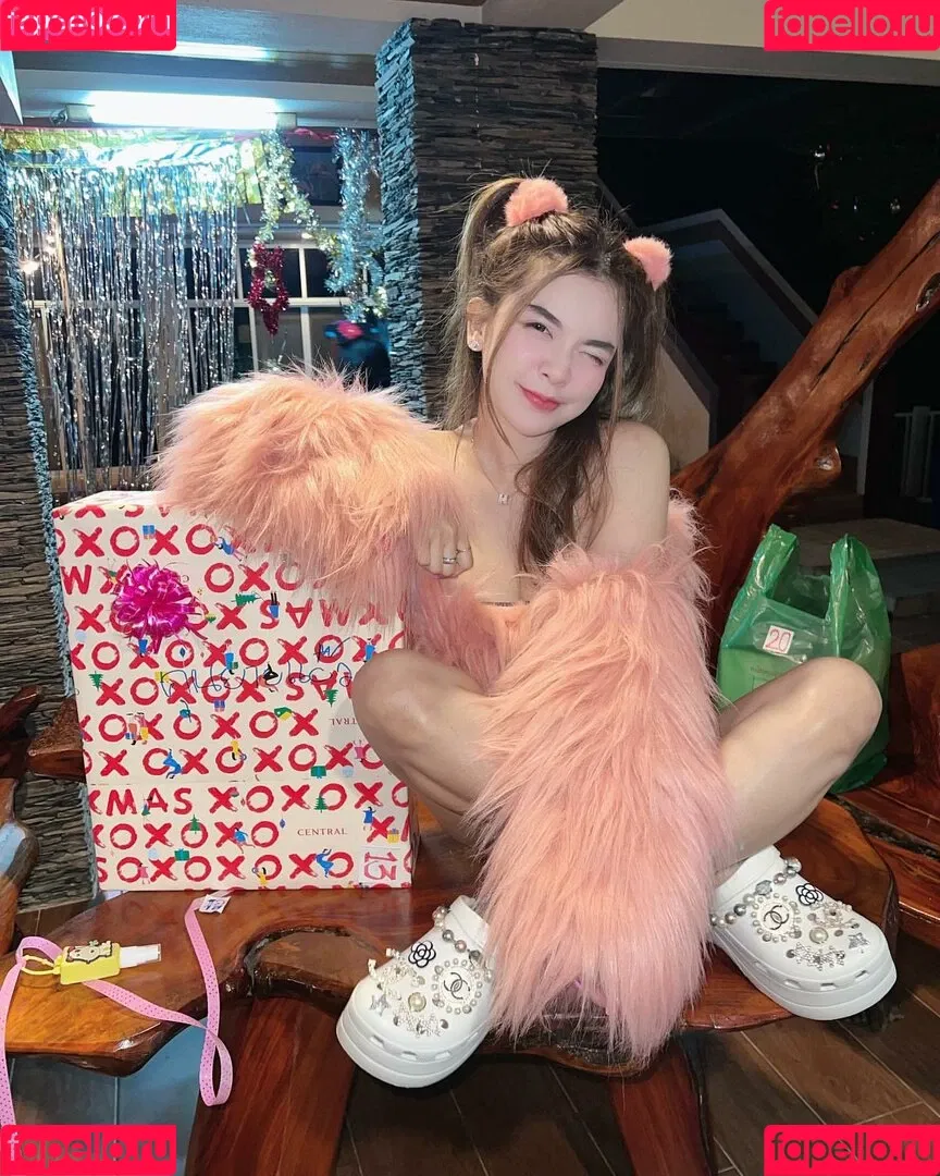 Wanvisa Yodprasart Onlyfans Photo Gallery 