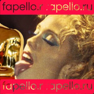 Elizabeth Berkley Onlyfans Photo Gallery 