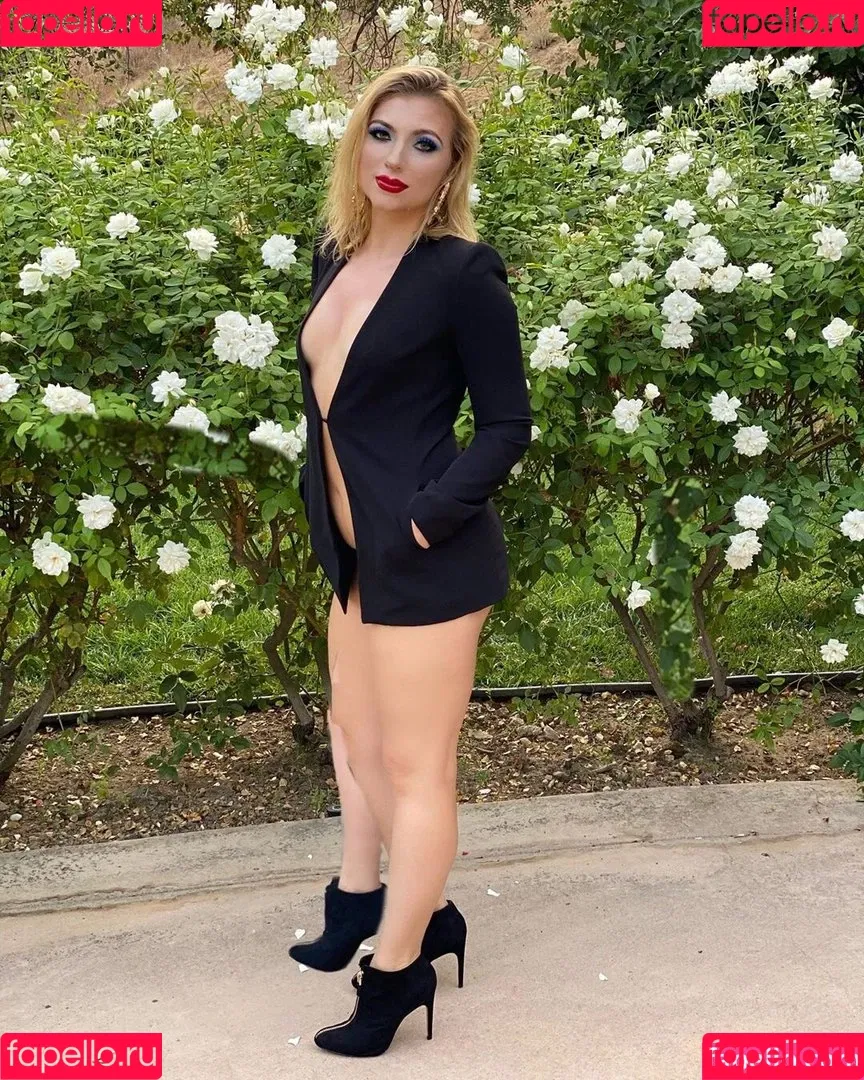 Annie Lederman Onlyfans Photo Gallery 