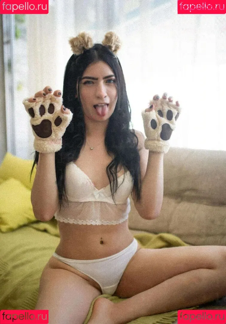 AcuarelaBlanca Onlyfans Photo Gallery 